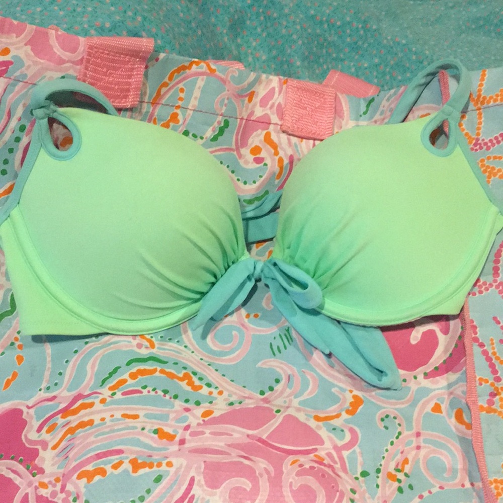 🌺Victoria secret bathing suit top🌺